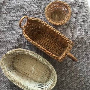 Set of small woven baskets